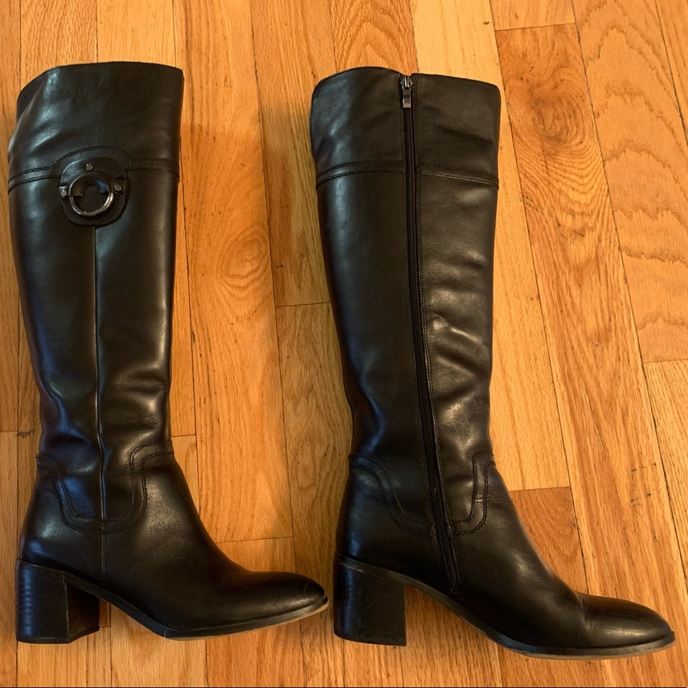 Like New - Black leather boots, only worn a few times.